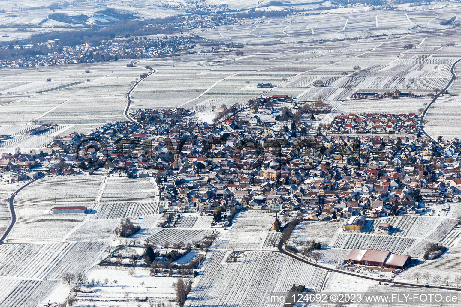 Winterluftbild im Schnee im Ortsteil Nußdorf in Landau in der Pfalz im Bundesland Rheinland-Pfalz, Deutschland