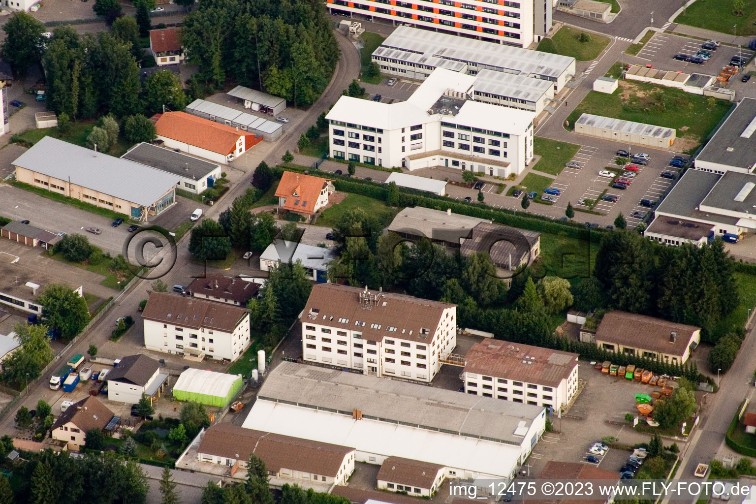 Drohnenaufname von Ittersbach, Industriegebiet im Ortsteil Im Stockmädle in Karlsbad im Bundesland Baden-Württemberg, Deutschland