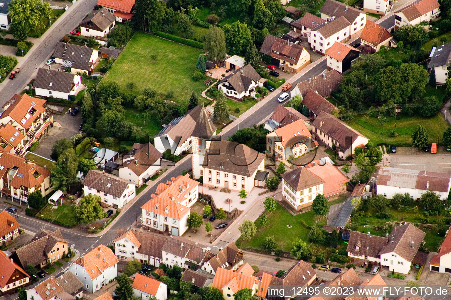 Ortsteil Ittersbach in Karlsbad im Bundesland Baden-Württemberg, Deutschland von oben