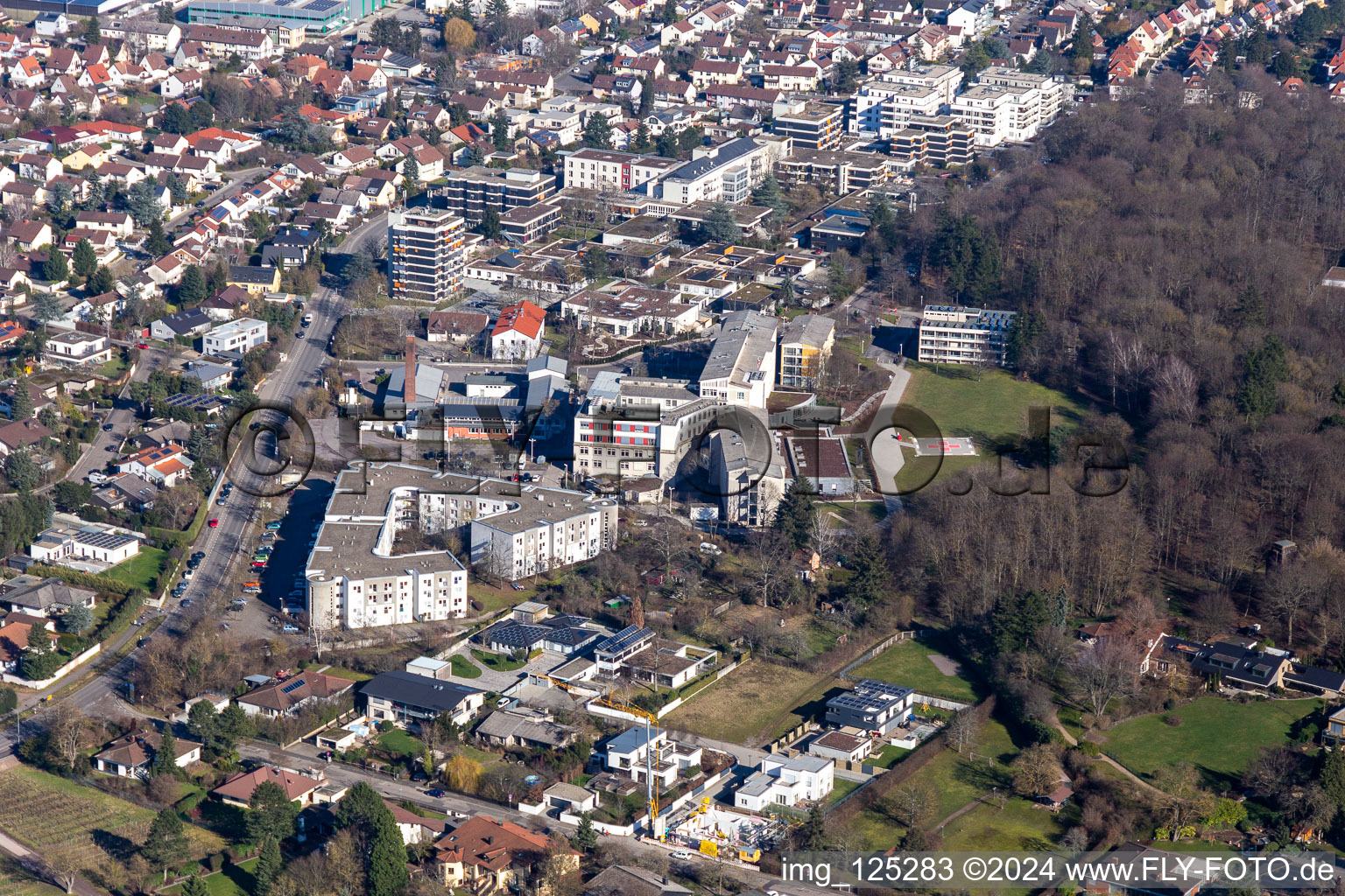 Luftbild von Studentenwohnheim Godramsteiner Straße 50., Klinikum Landau-Südliche Weinstraße in Landau in der Pfalz im Bundesland Rheinland-Pfalz, Deutschland