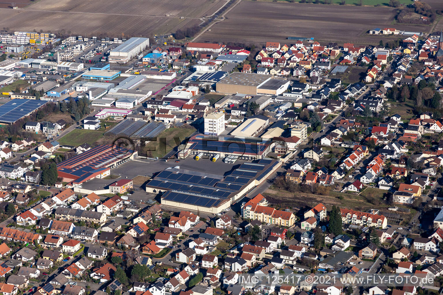 Gebäude des Großmarkt und Großhandelszentrum Willi Sinn Früchtegroßhandel GmbH in Maxdorf im Bundesland Rheinland-Pfalz, Deutschland