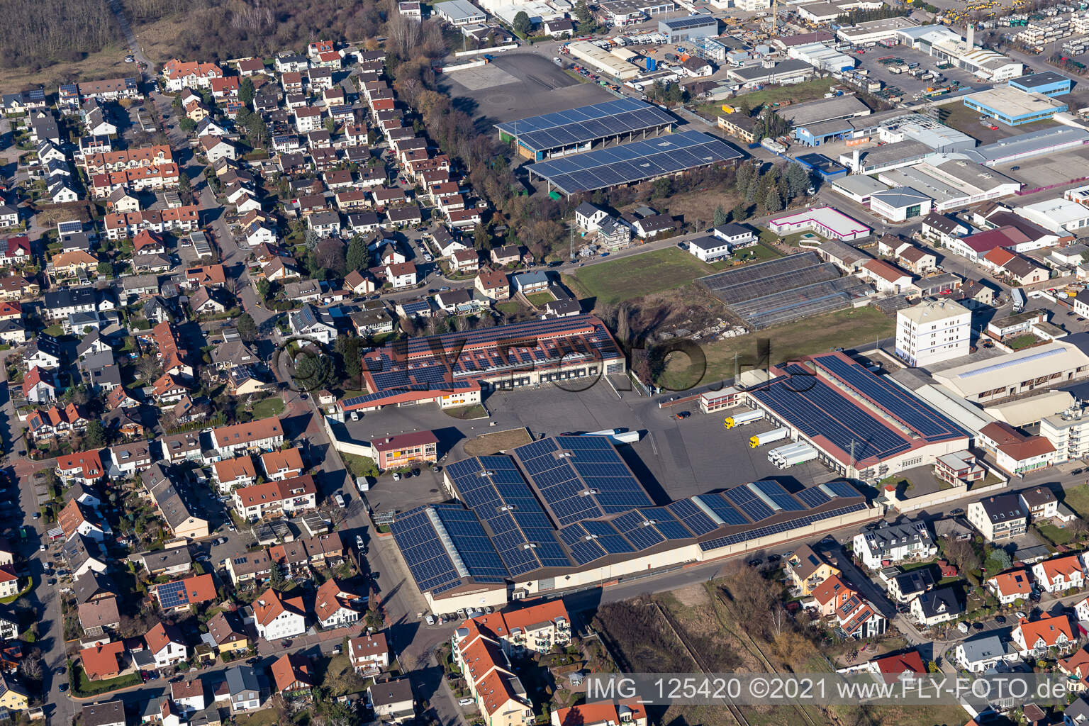 Luftbild von Gebäude des Großmarkt und Großhandelszentrum Willi Sinn Früchtegroßhandel GmbH in Maxdorf im Bundesland Rheinland-Pfalz, Deutschland