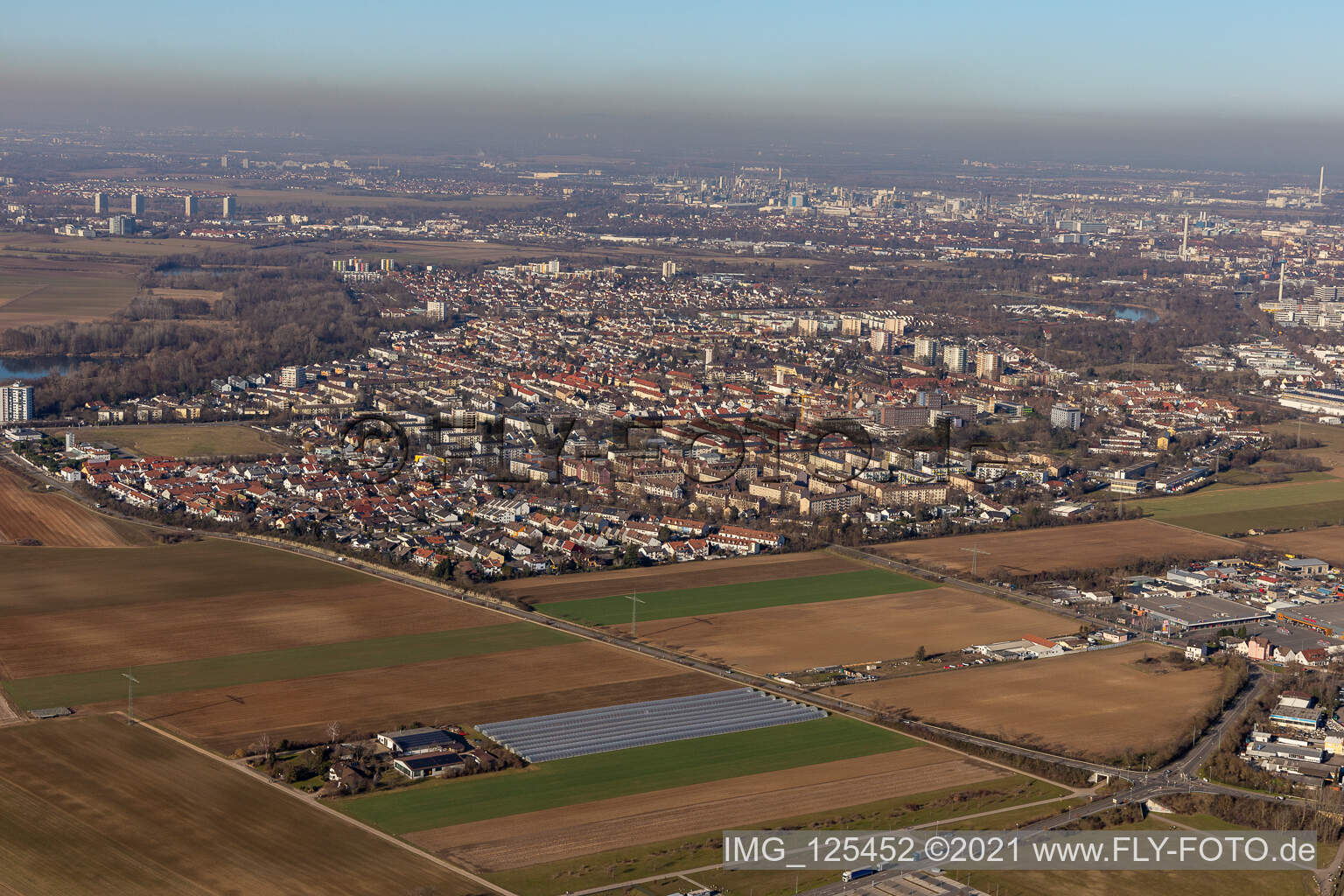 Innenstadtbereich im Stadtgebiet "Gartenstadt" in Ludwigshafen am Rhein im Bundesland Rheinland-Pfalz, Deutschland