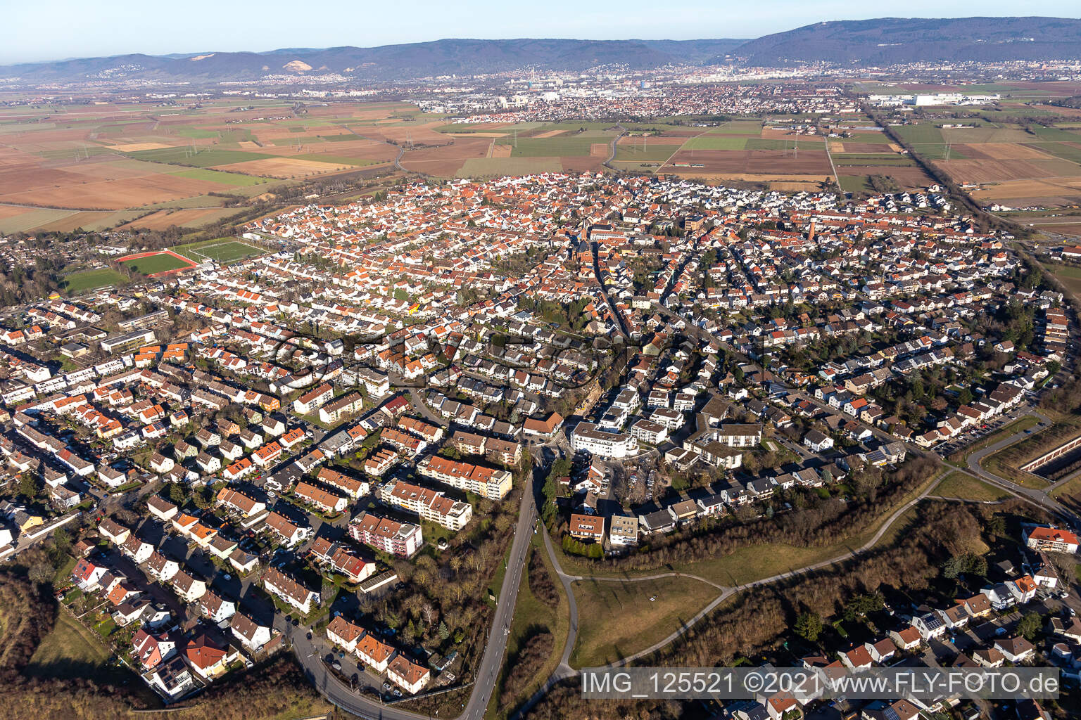Plankstadt im Bundesland Baden-Württemberg, Deutschland von einer Drohne aus
