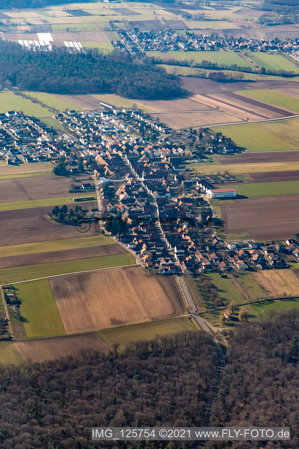 Ortsteil Hayna in Herxheim bei Landau/Pfalz im Bundesland Rheinland-Pfalz, Deutschland von einer Drohne aus