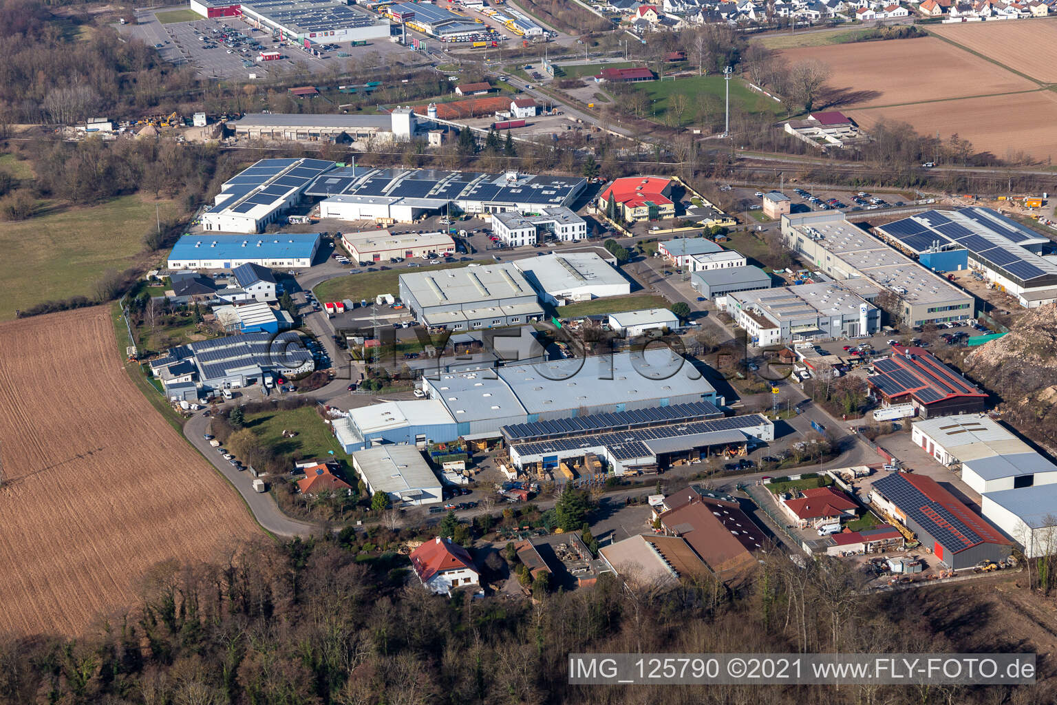 Luftaufnahme von Industriegebiet Große Ahlmühle in Rohrbach im Bundesland Rheinland-Pfalz, Deutschland