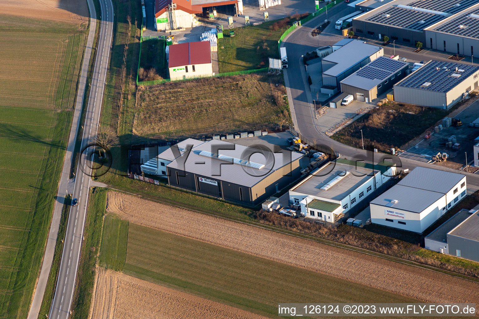 Luftbild von Hellmann Großhandel im Ortsteil Herxheim in Herxheim bei Landau/Pfalz im Bundesland Rheinland-Pfalz, Deutschland