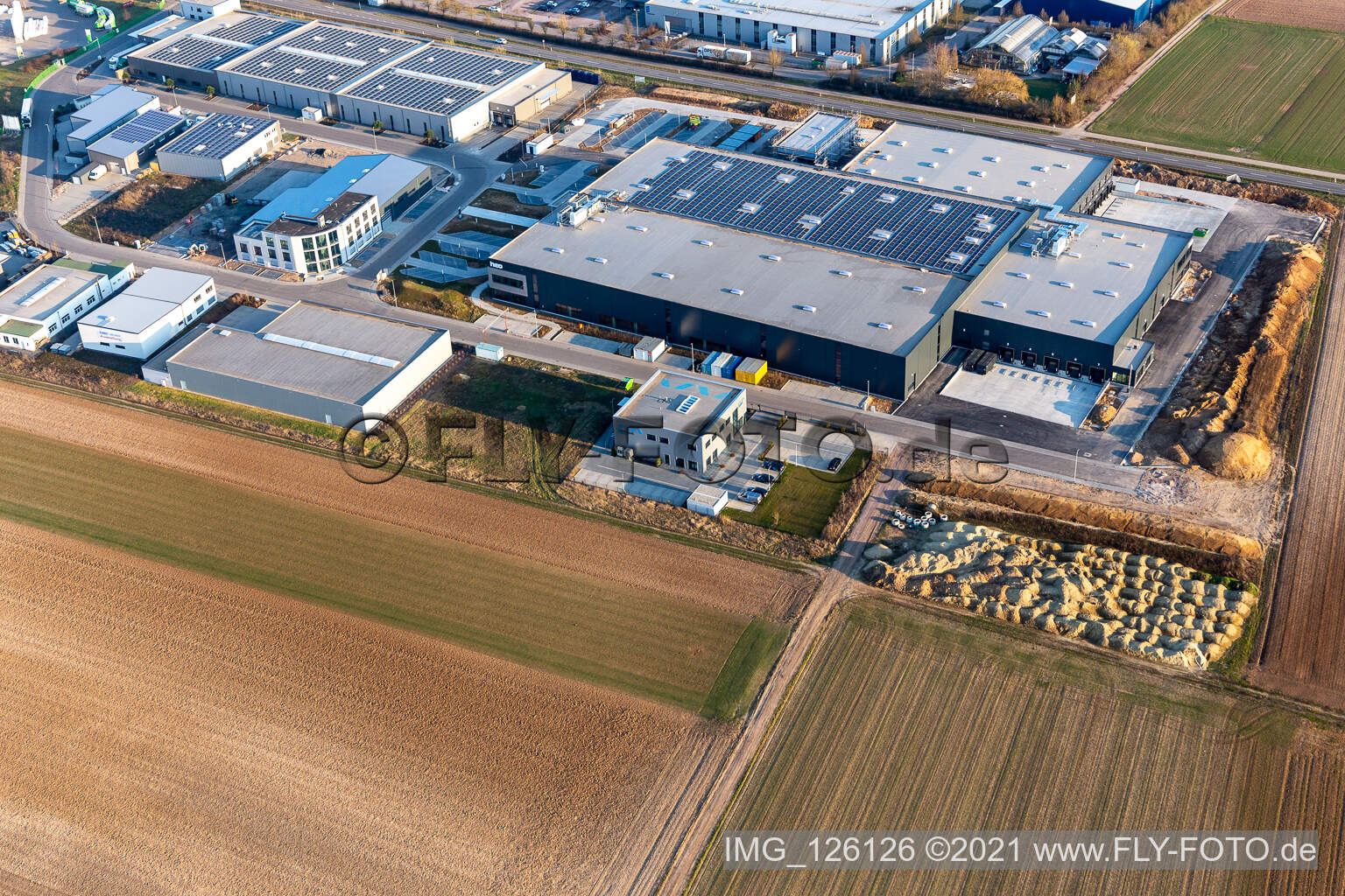Luftbild von Heo im Ortsteil Herxheim in Herxheim bei Landau/Pfalz im Bundesland Rheinland-Pfalz, Deutschland