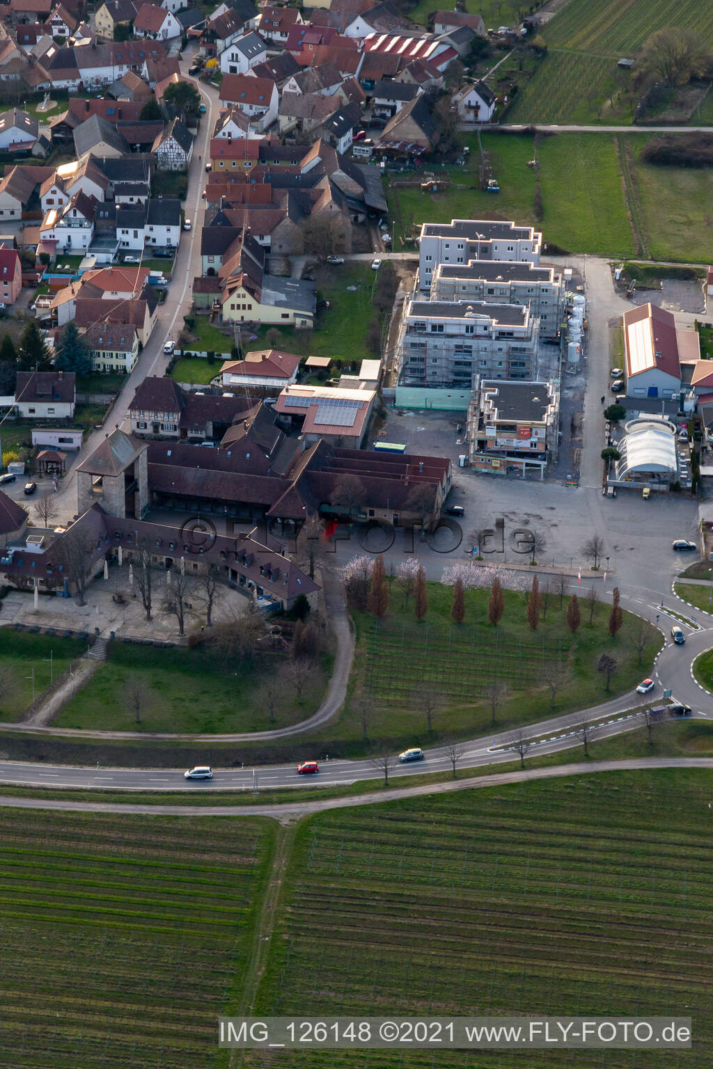 Luftbild von Neubauten Sylvanerstr im Ortsteil Schweigen in Schweigen-Rechtenbach im Bundesland Rheinland-Pfalz, Deutschland