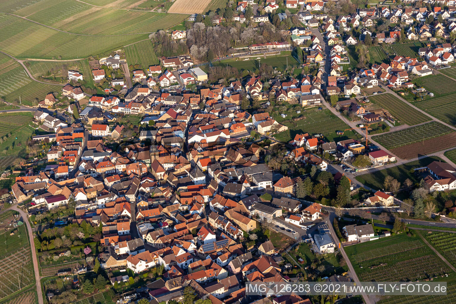 Luftbild von Dorf - Ansicht in Frankweiler im Bundesland Rheinland-Pfalz, Deutschland