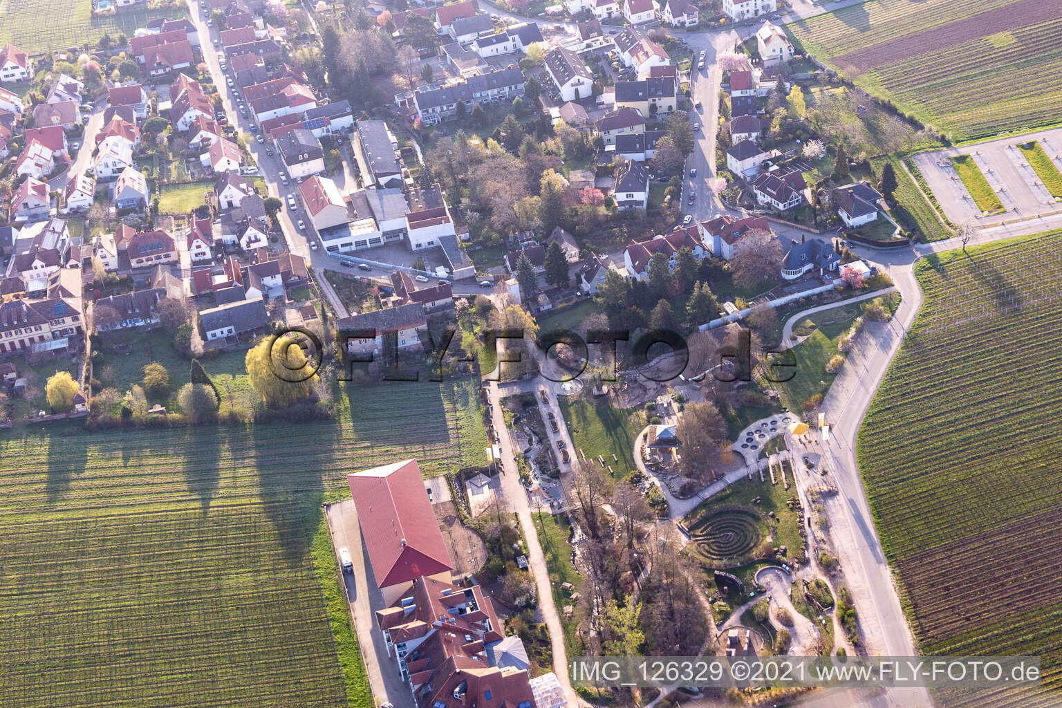 Luftbild von Alla Hopp! Bewegungs- und Begegnungsanlage in Edenkoben im Bundesland Rheinland-Pfalz, Deutschland