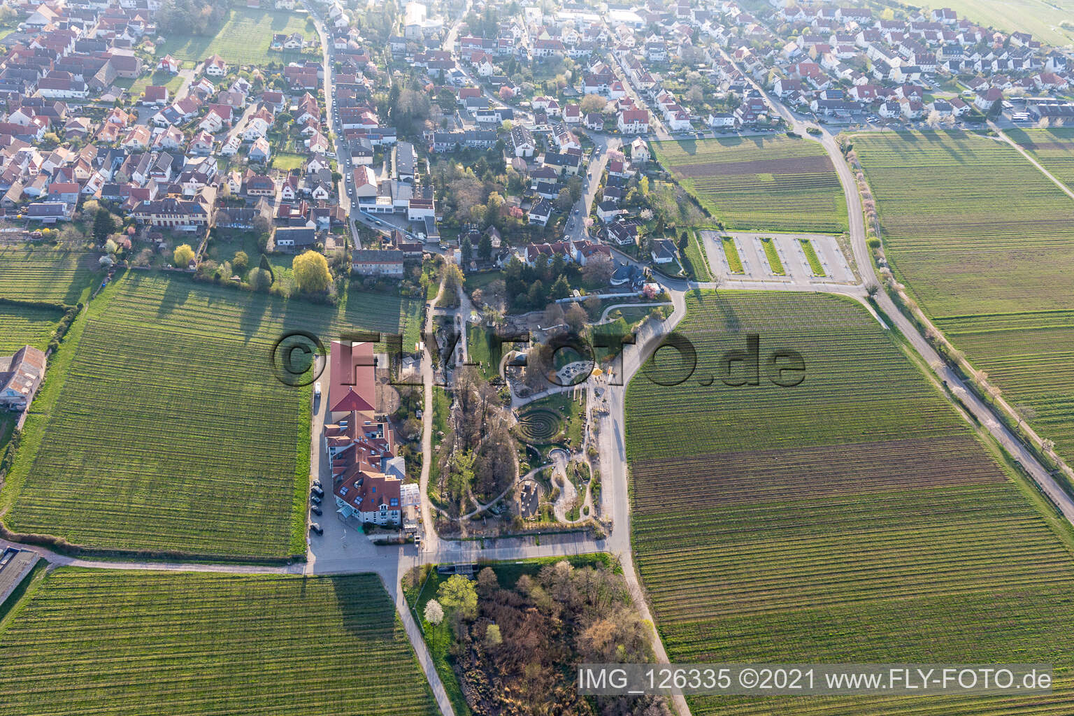 Luftaufnahme von Alla Hopp! Bewegungs- und Begegnungsanlage in Edenkoben im Bundesland Rheinland-Pfalz, Deutschland