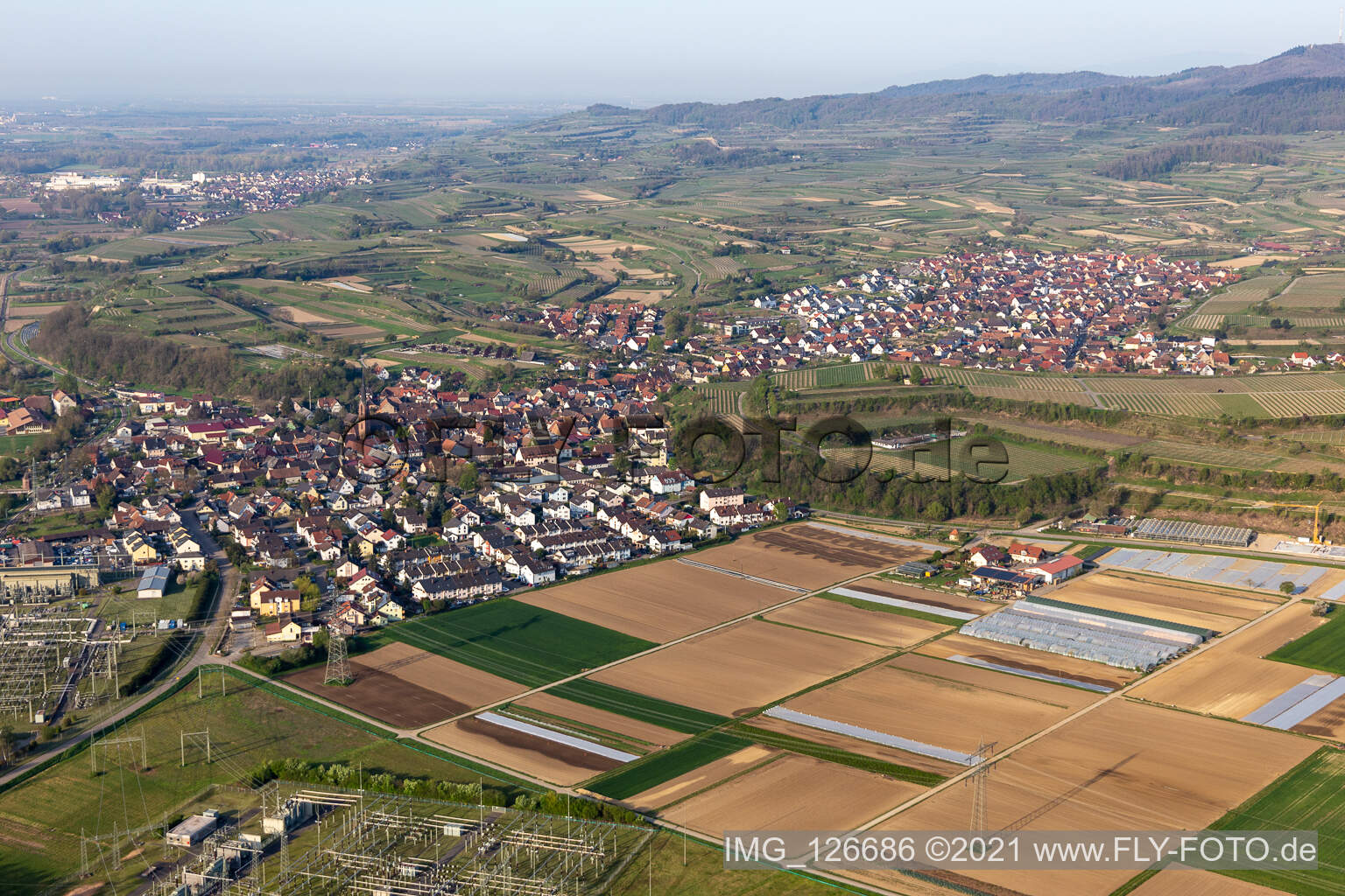 Luftbild von Eichstetten am Kaiserstuhl im Bundesland Baden-Württemberg, Deutschland