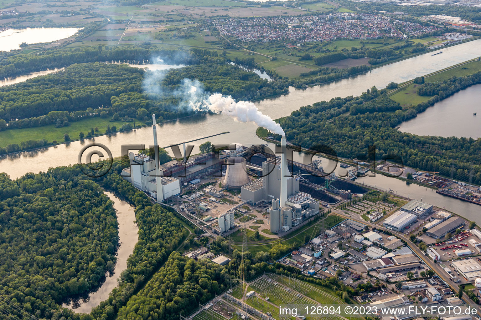 EnBW Steinkohlekraftwerk am Rhein im Ortsteil Daxlanden in Karlsruhe im Bundesland Baden-Württemberg, Deutschland