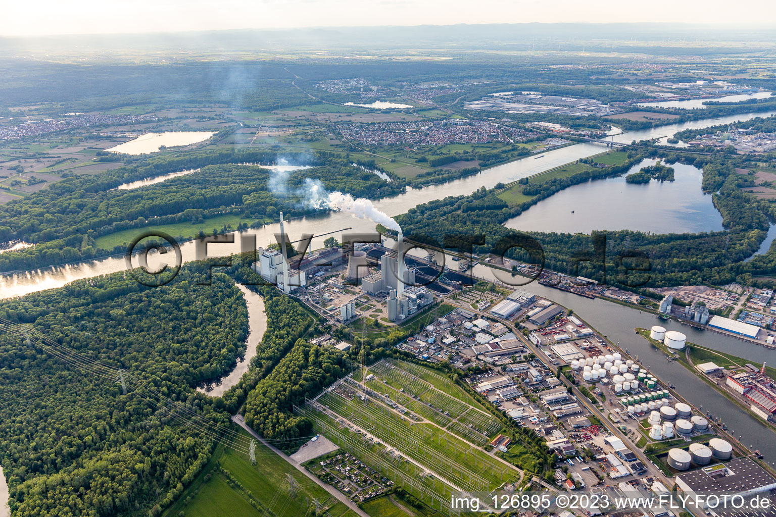 Luftbild von EnBW Steinkohlekraftwerk am Rhein im Ortsteil Daxlanden in Karlsruhe im Bundesland Baden-Württemberg, Deutschland