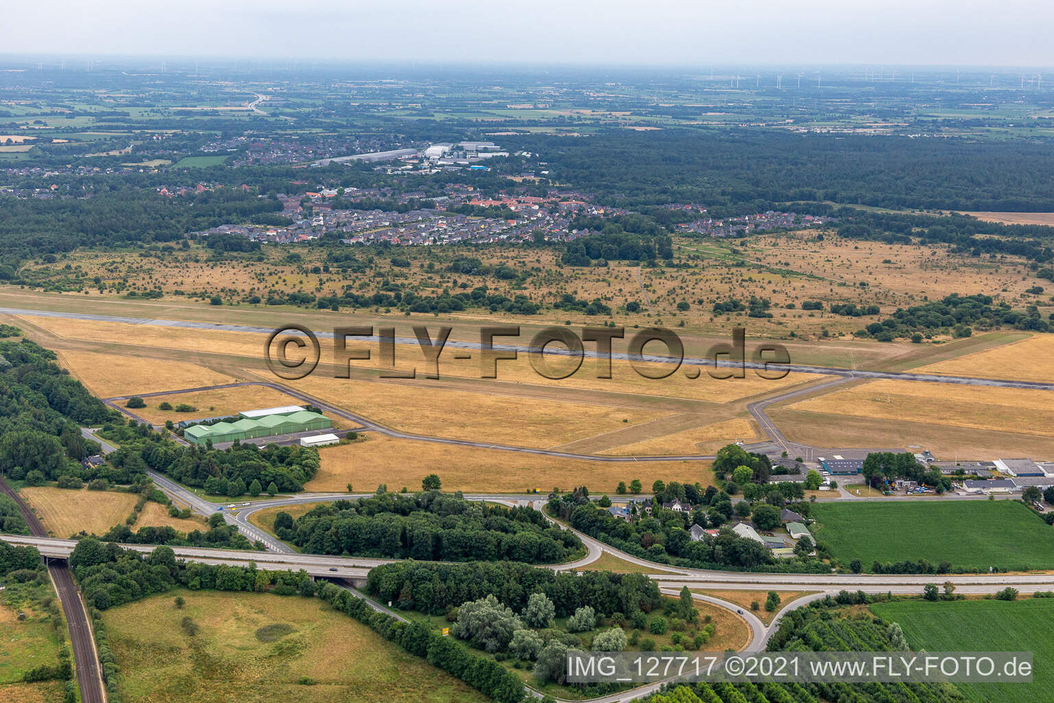 Luftaufnahme von Flensburger Flugplatz im Bundesland Schleswig-Holstein, Deutschland