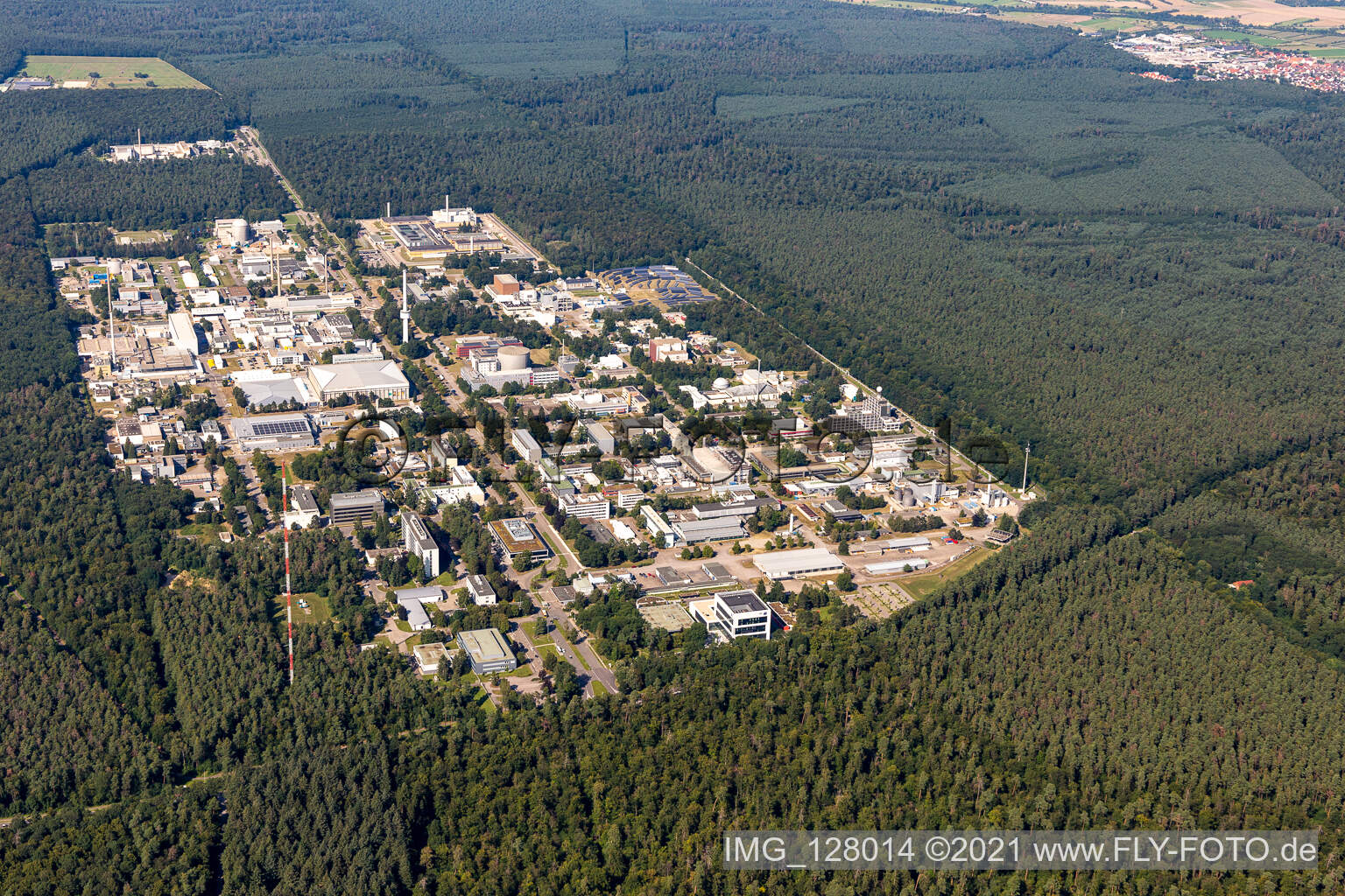 KIT-Campus Nord aus Süden im Ortsteil Leopoldshafen in Eggenstein-Leopoldshafen im Bundesland Baden-Württemberg, Deutschland