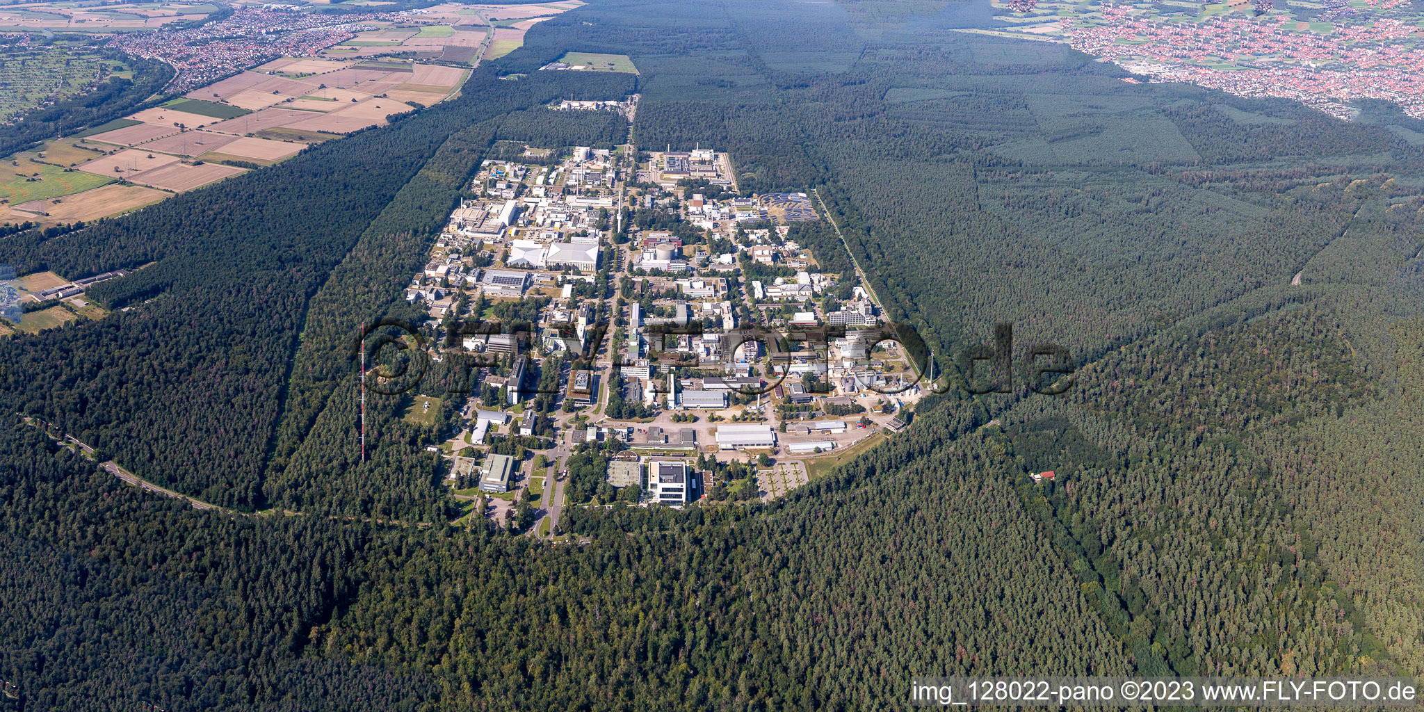 Luftbild von KIT-Campus Nord aus Süden im Ortsteil Neureut in Karlsruhe im Bundesland Baden-Württemberg, Deutschland