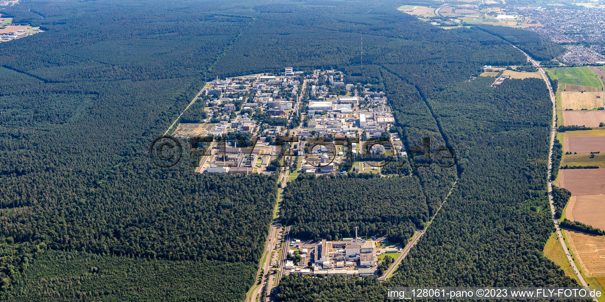 Luftbild von KIT-Campus Nord aus Norden im Ortsteil Leopoldshafen in Eggenstein-Leopoldshafen im Bundesland Baden-Württemberg, Deutschland