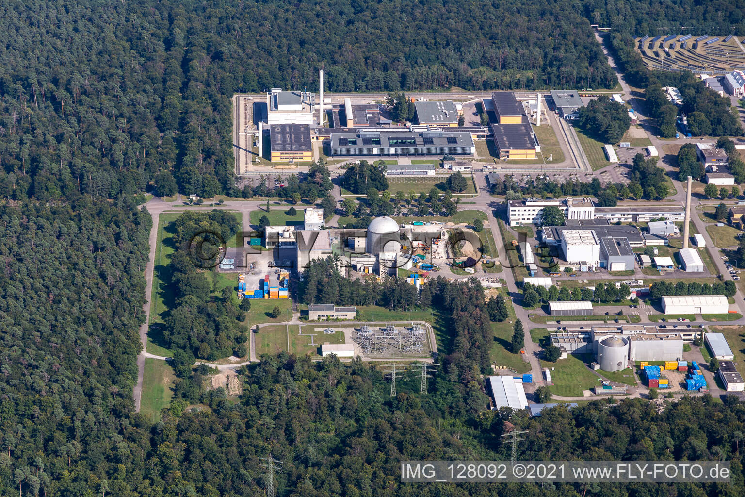 KIT-Campus Nord: MZFR (ehemaliger Mehrzweckforschungsreaktor) im Ortsteil Leopoldshafen in Eggenstein-Leopoldshafen im Bundesland Baden-Württemberg, Deutschland