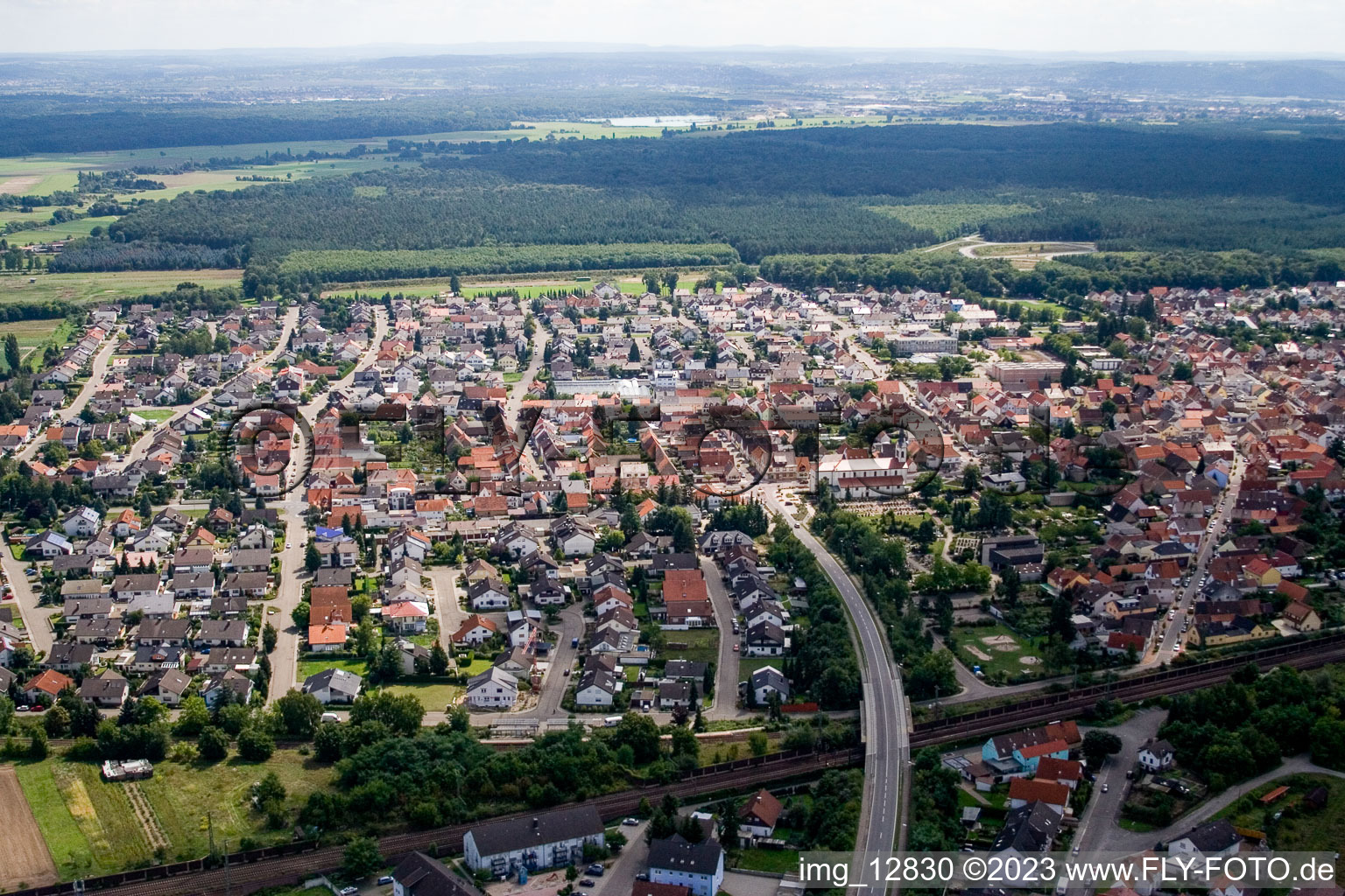 Ortsteil Neudorf in Graben-Neudorf im Bundesland Baden-Württemberg, Deutschland von oben