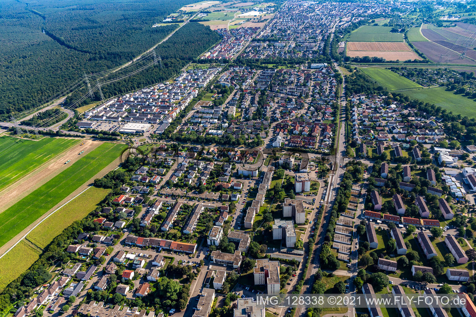 Ortsteil Leopoldshafen in Eggenstein-Leopoldshafen im Bundesland Baden-Württemberg, Deutschland aus der Luft betrachtet