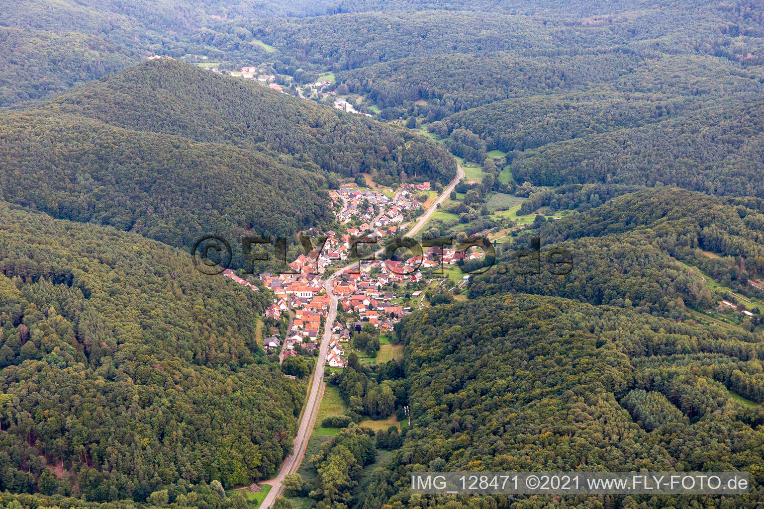 Luftbild von Waldrohrbach im Bundesland Rheinland-Pfalz, Deutschland