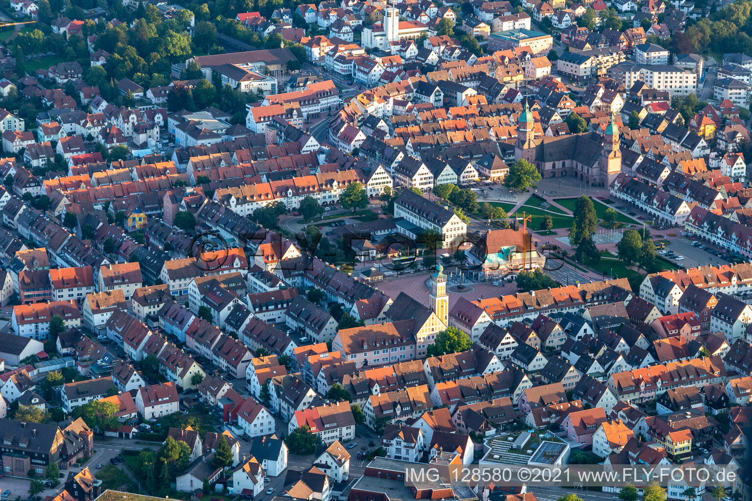 Luftaufnahme von Größter Marktplatz Deutschlands in Freudenstadt im Bundesland Baden-Württemberg