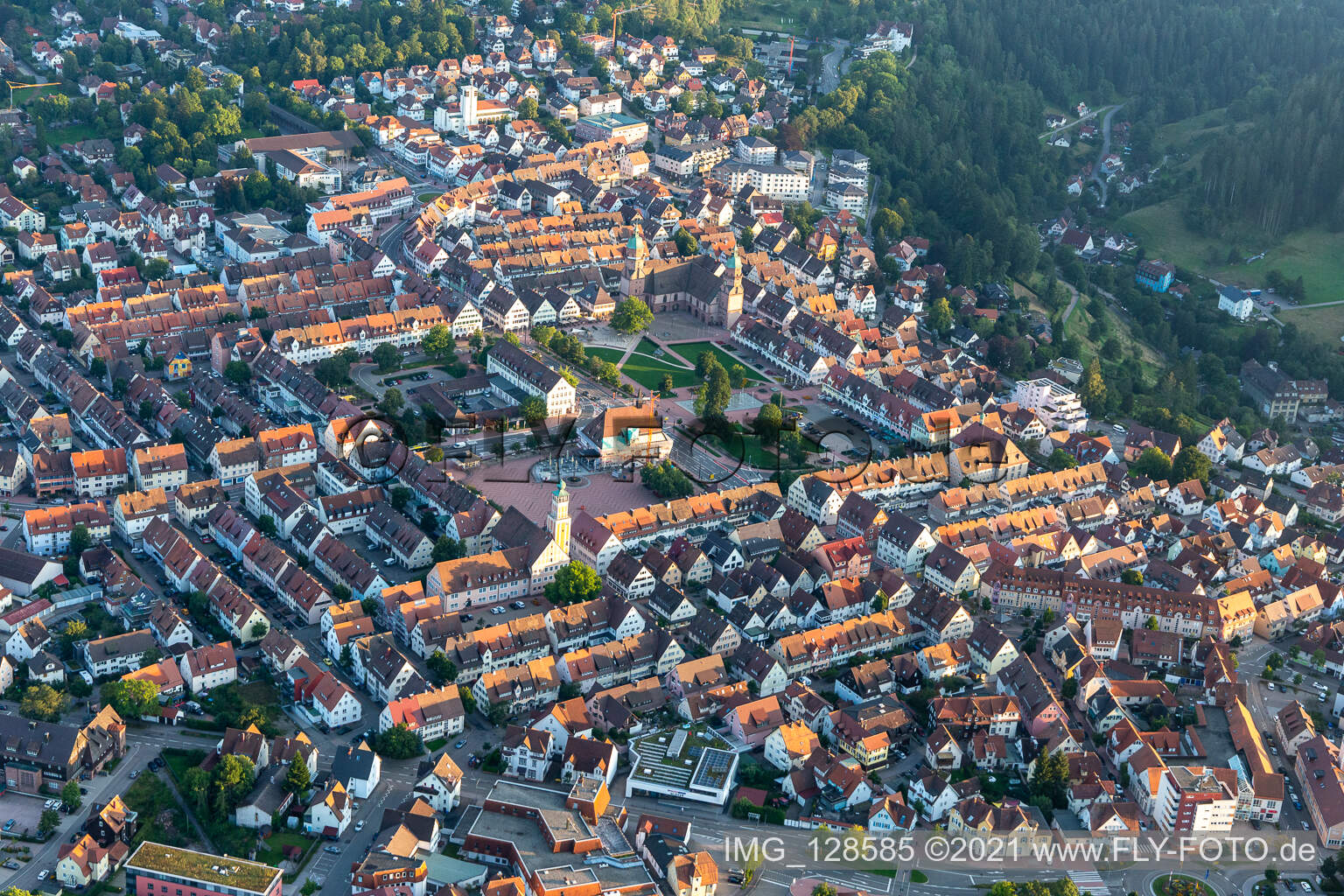 Größter Marktplatz Deutschlands in Freudenstadt im Bundesland Baden-Württemberg von oben