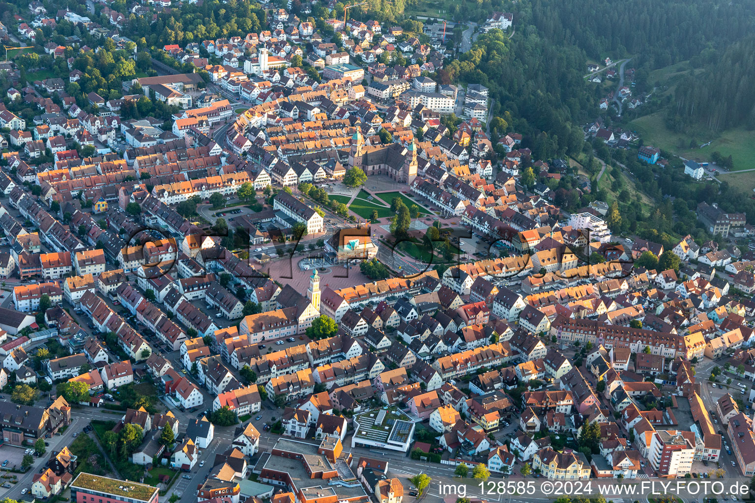 Größter Marktplatz Deutschlands in Freudenstadt im Bundesland Baden-Württemberg von oben