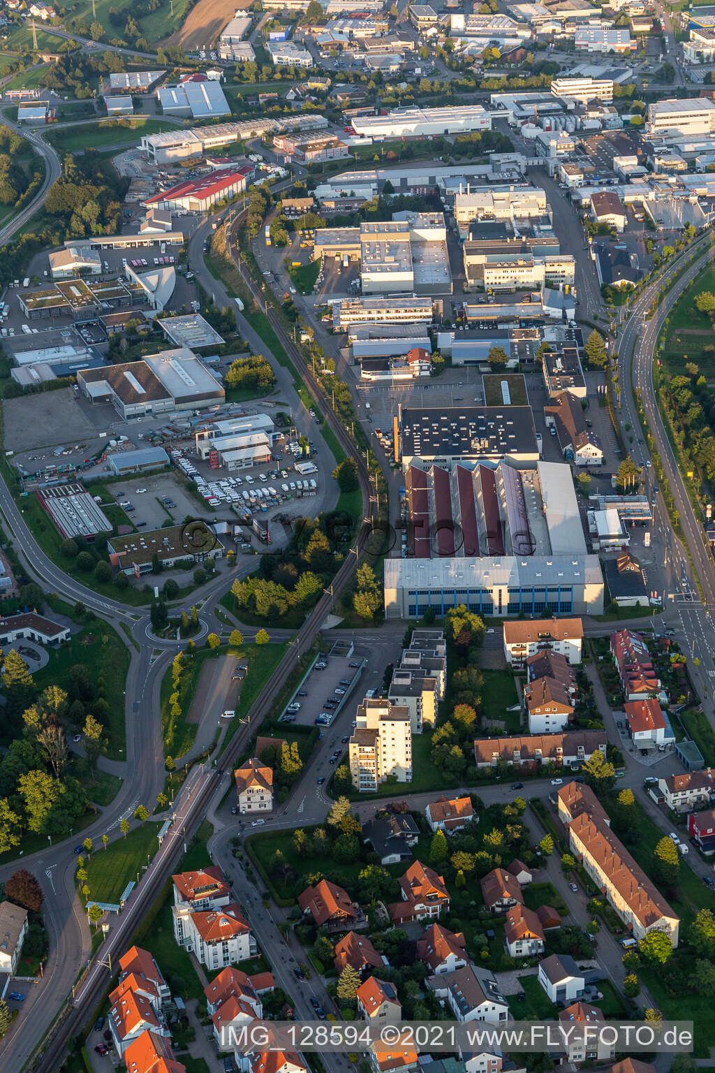 Schrägluftbild von Industriegebiet Robert-Bürkle-Straße in Freudenstadt im Bundesland Baden-Württemberg, Deutschland