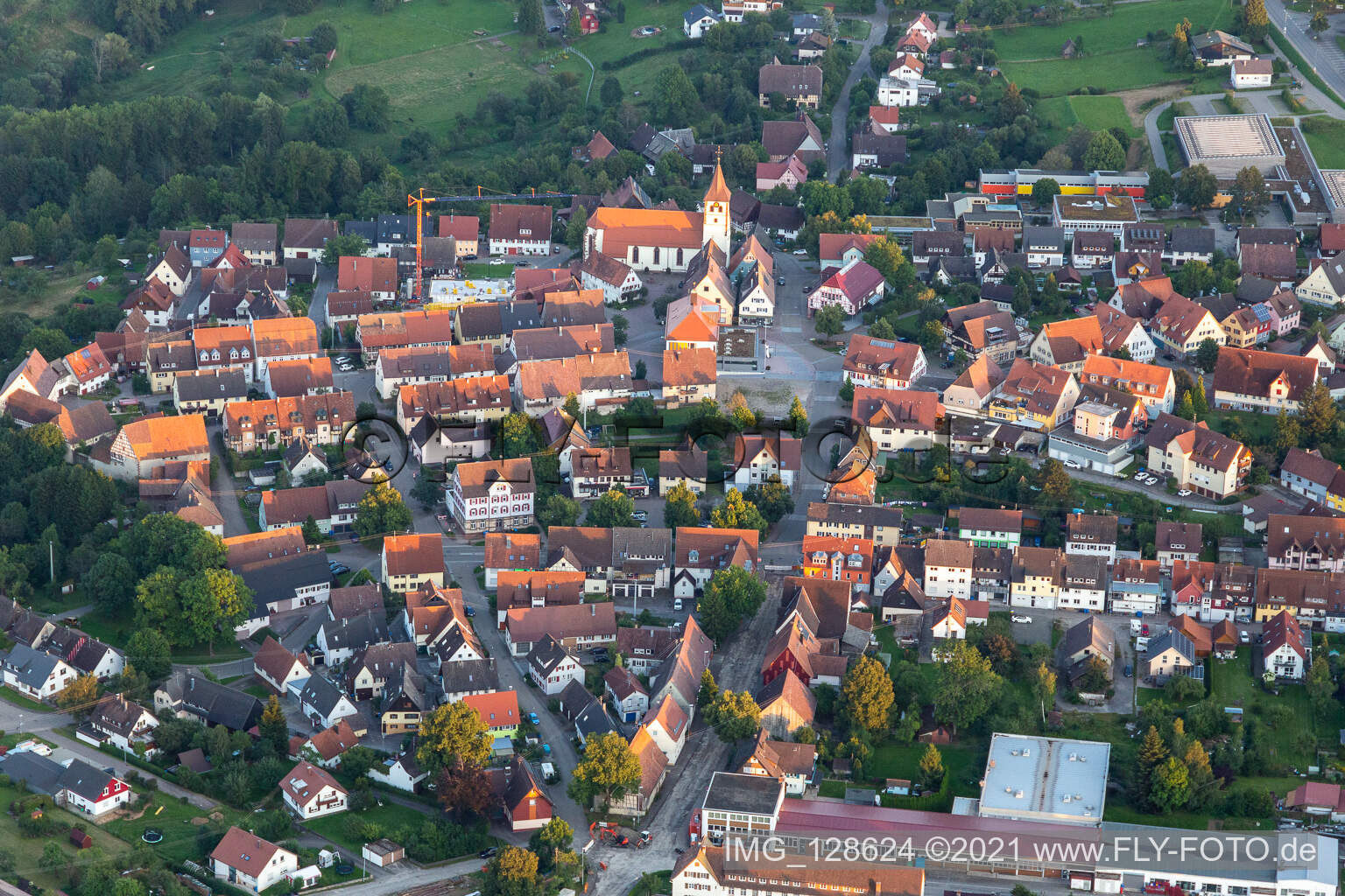 Dornhan im Bundesland Baden-Württemberg, Deutschland von einer Drohne aus