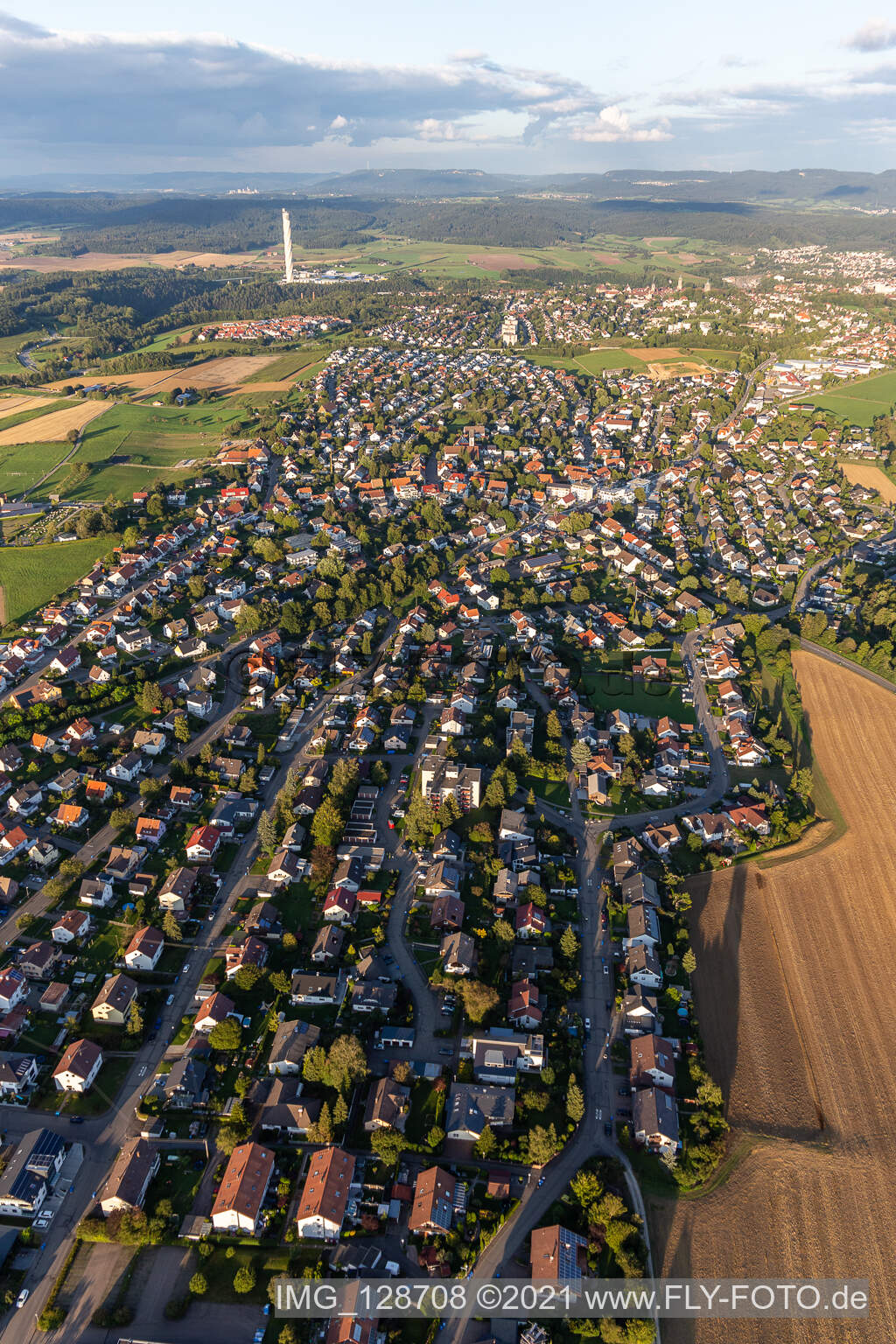 Schrägluftbild von Zimmern ob Rottweil im Bundesland Baden-Württemberg, Deutschland