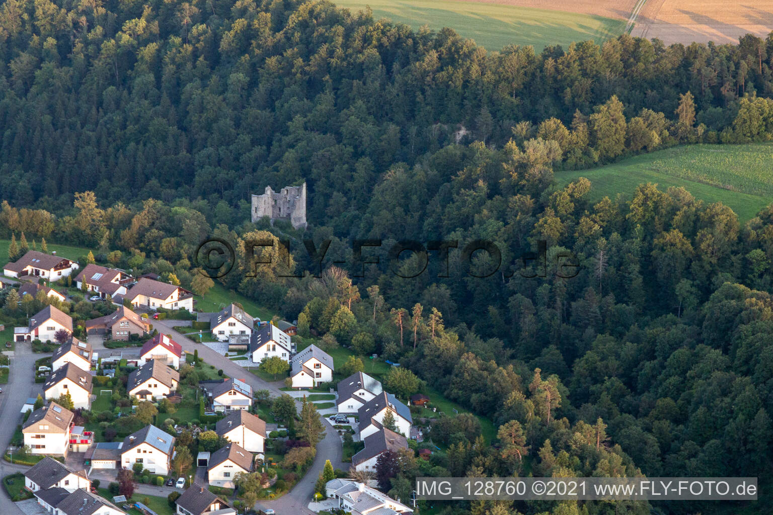 Luftbild von Burgruine Herrenzimmern im Bundesland Baden-Württemberg, Deutschland