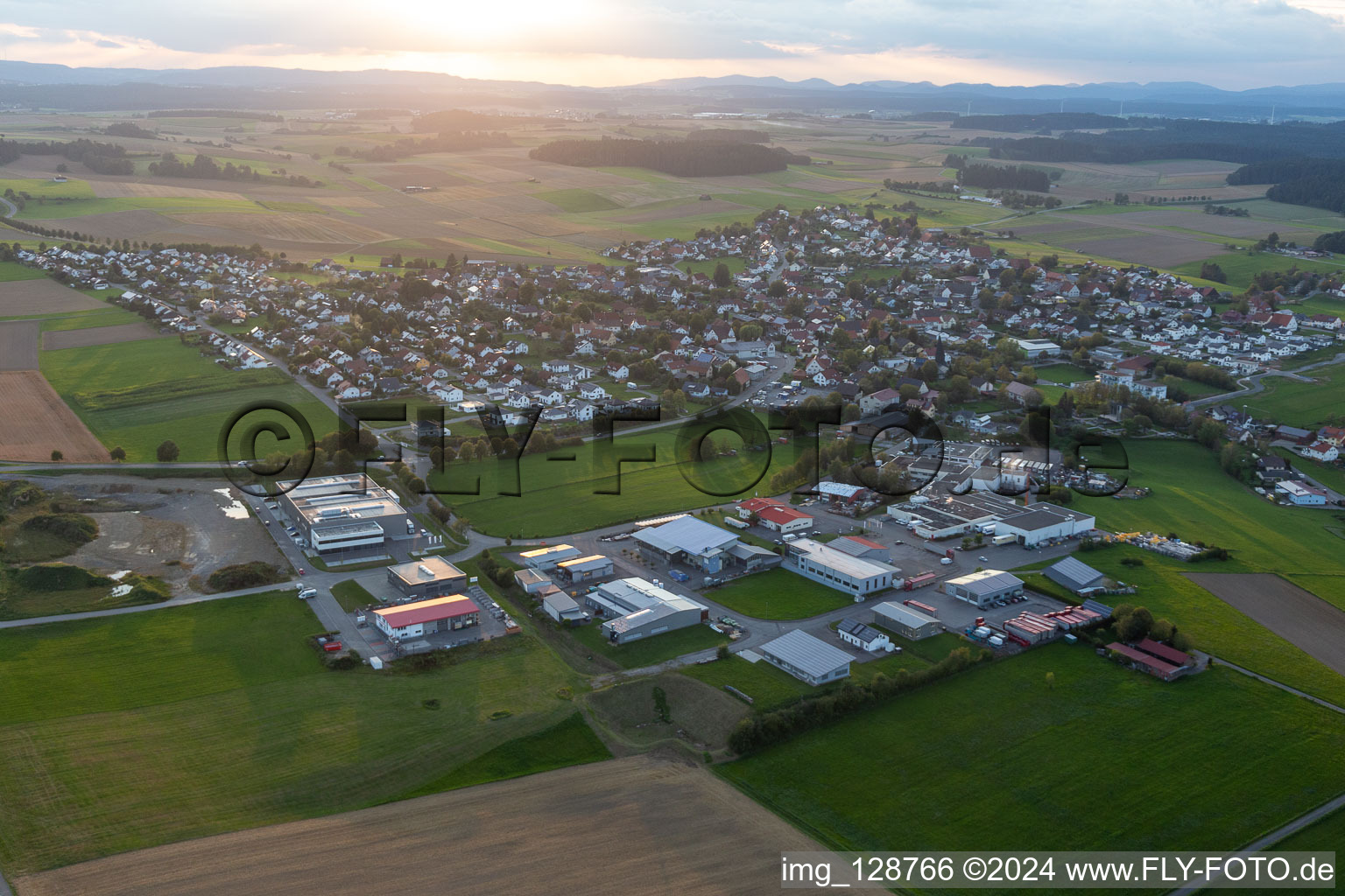 Bösingen im Bundesland Baden-Württemberg, Deutschland aus der Vogelperspektive