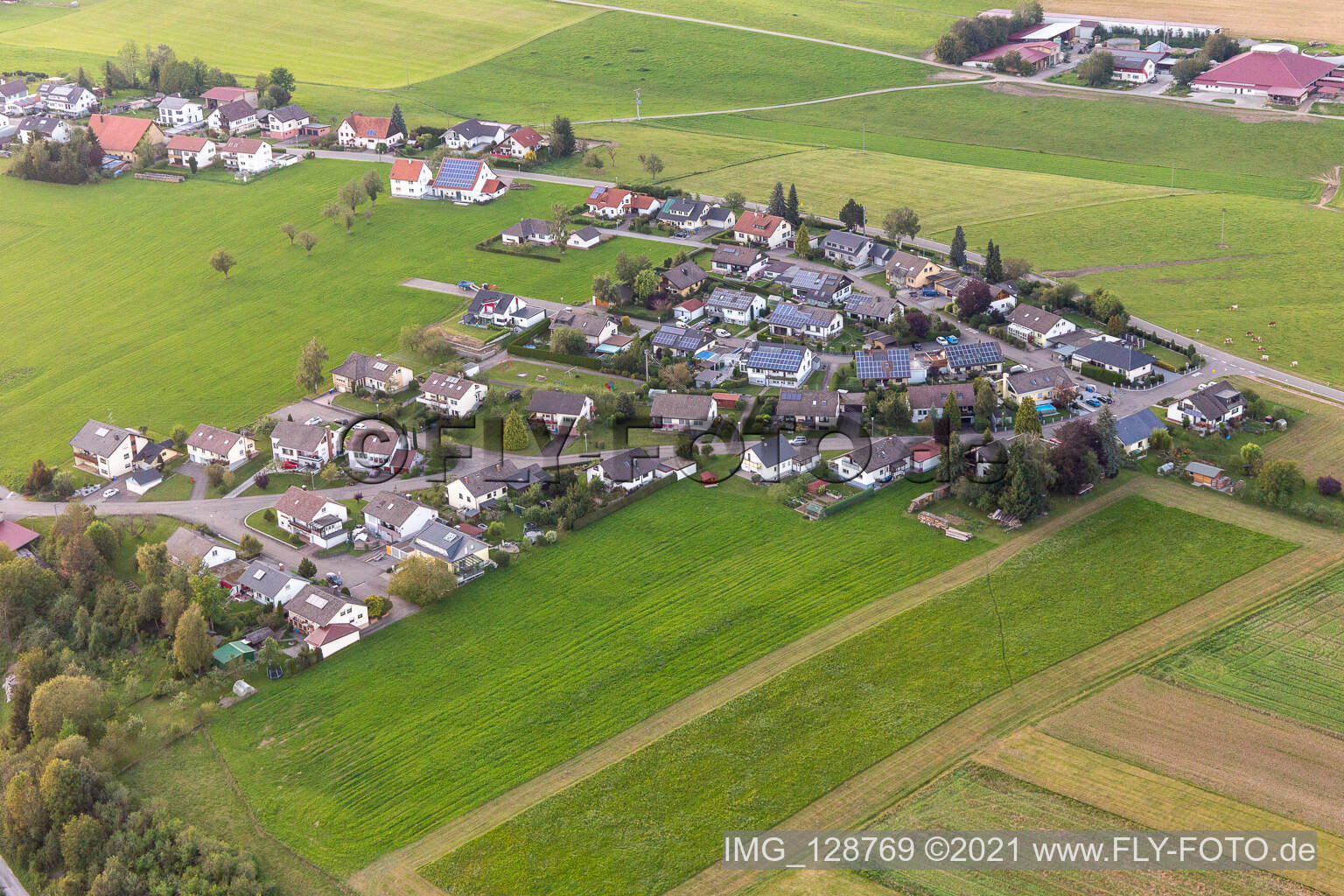 Bösingen im Bundesland Baden-Württemberg, Deutschland aus der Luft betrachtet