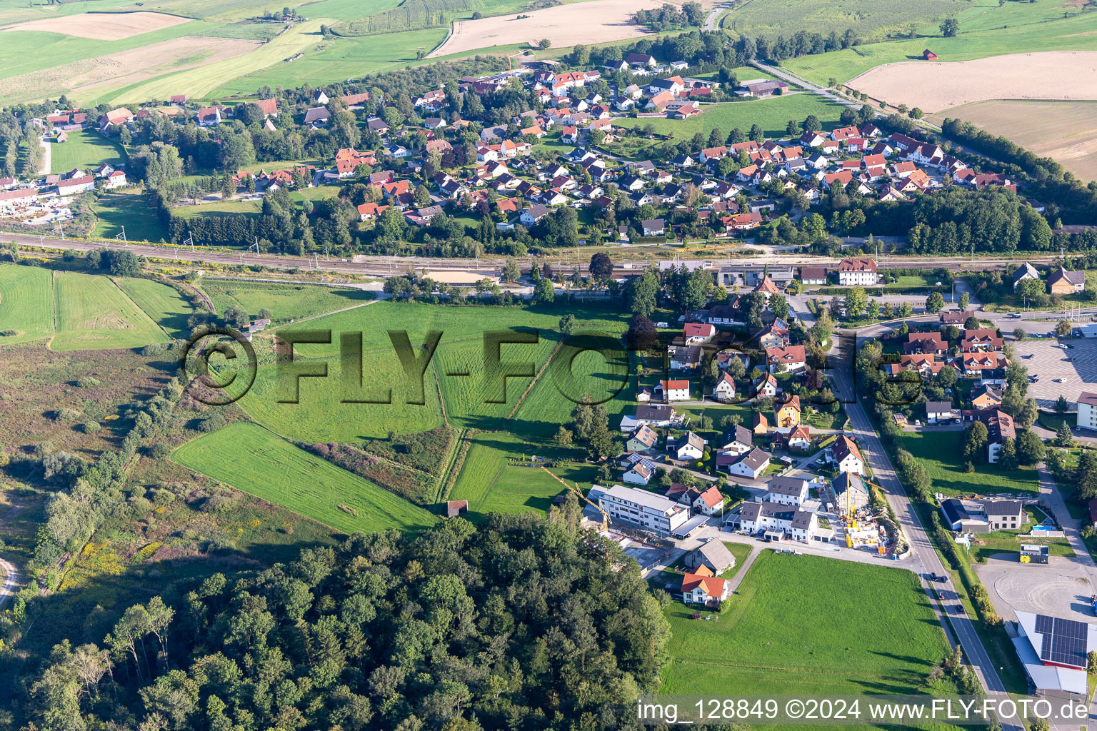 Luftbild von Ortsteil Kürnbach in Bad Schussenried im Bundesland Baden-Württemberg, Deutschland