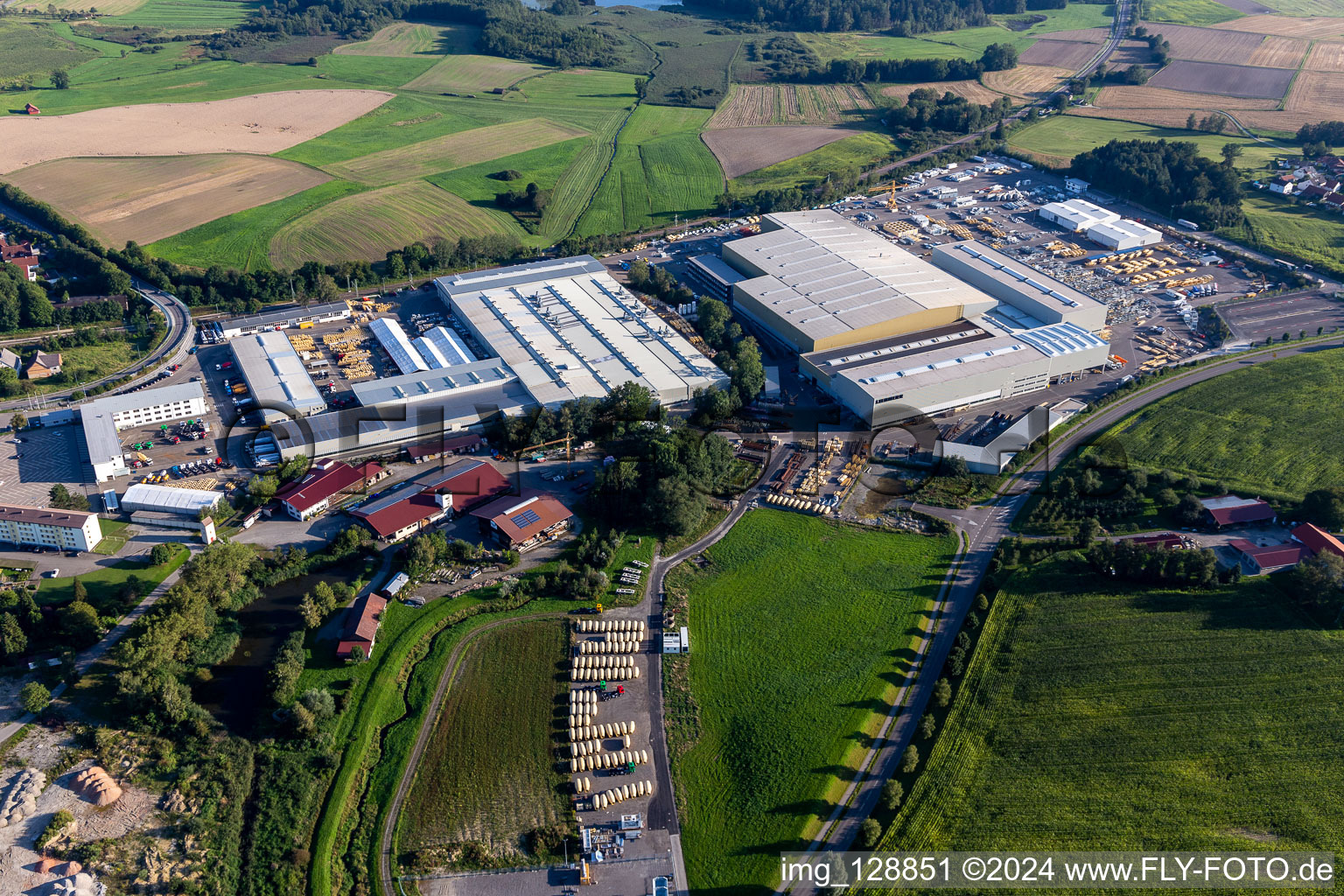 Liebherr-Mischtechnik GmbH im Ortsteil Kürnbach in Bad Schussenried im Bundesland Baden-Württemberg, Deutschland