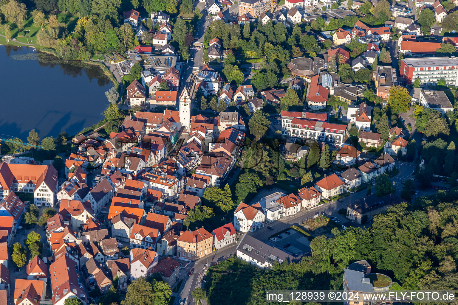 Turm- Bauwerk Wurzacher Tor Rest der ehemaligen, historischen Stadtmauer in Bad Waldsee im Bundesland Baden-Württemberg, Deutschland