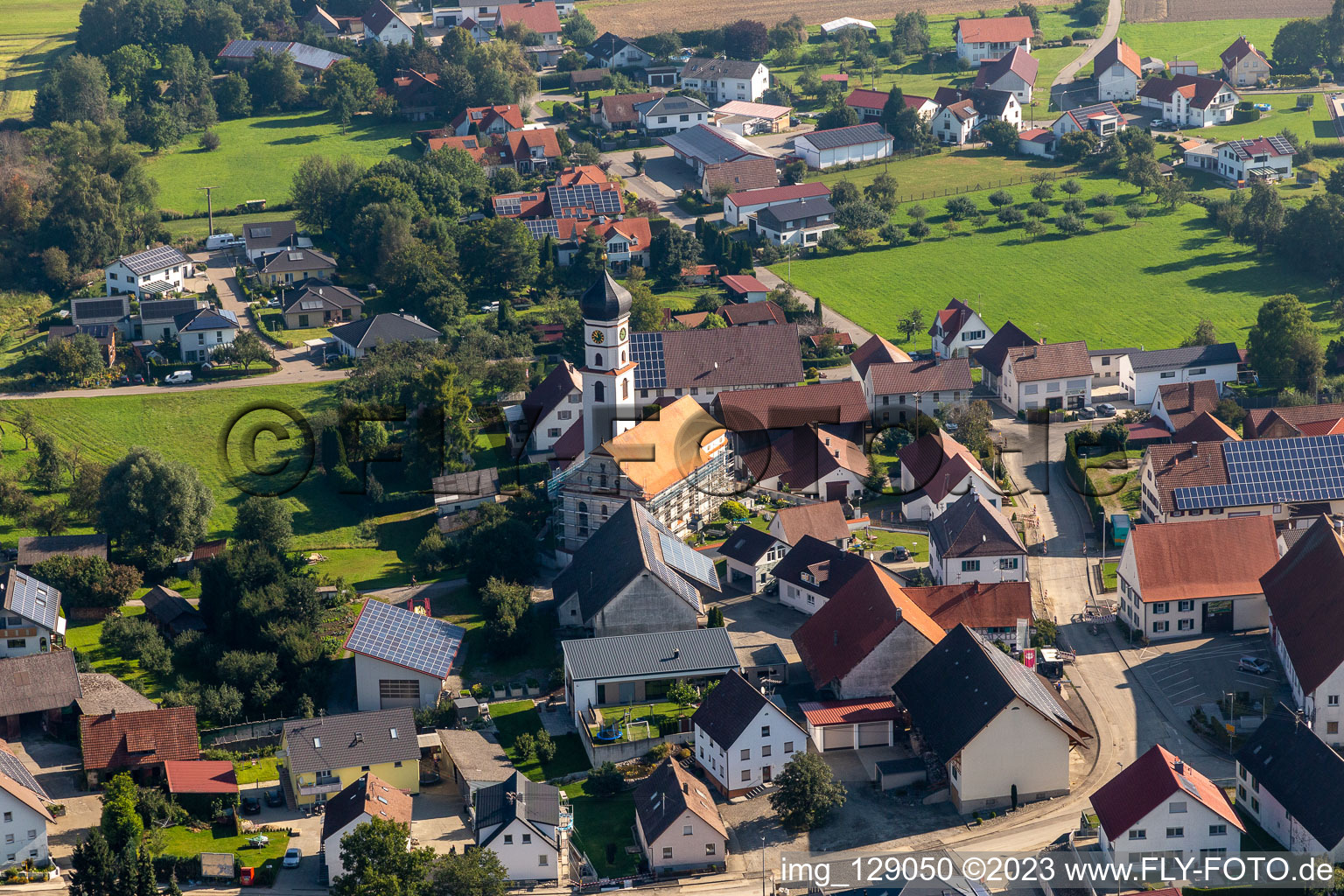 Kirche St. Sebastian im Ortsteil Reichenbach in Bad Schussenried im Bundesland Baden-Württemberg, Deutschland