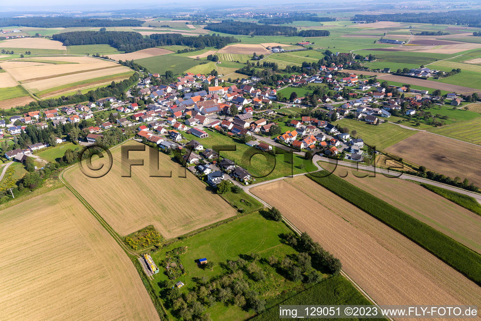 Luftbild von Ortsteil Reichenbach in Bad Schussenried im Bundesland Baden-Württemberg, Deutschland