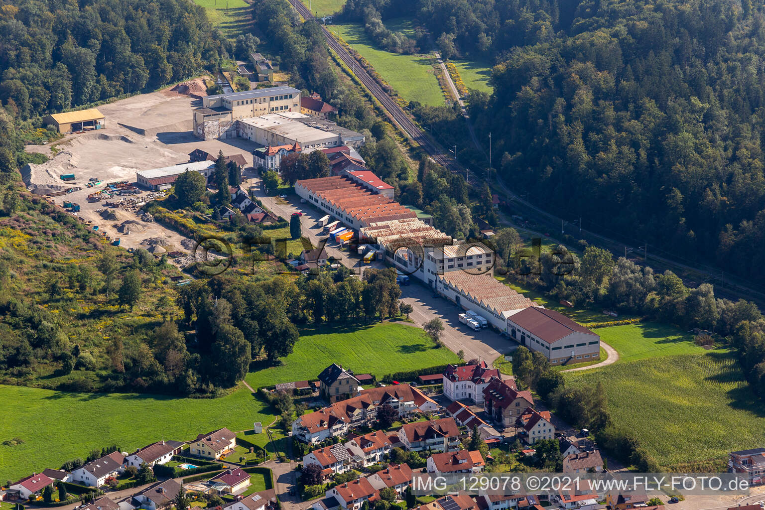 Luftbild von Fabrikstr in Wolpertswende im Bundesland Baden-Württemberg, Deutschland