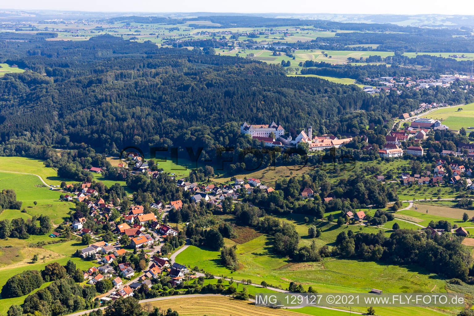 Luftbild von Schloss Wolfegg im Bundesland Baden-Württemberg, Deutschland