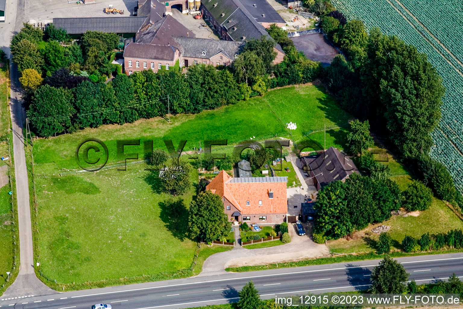 Drohnenbild von Zwischen Kerken und Limburg im Bundesland Nordrhein-Westfalen, Deutschland