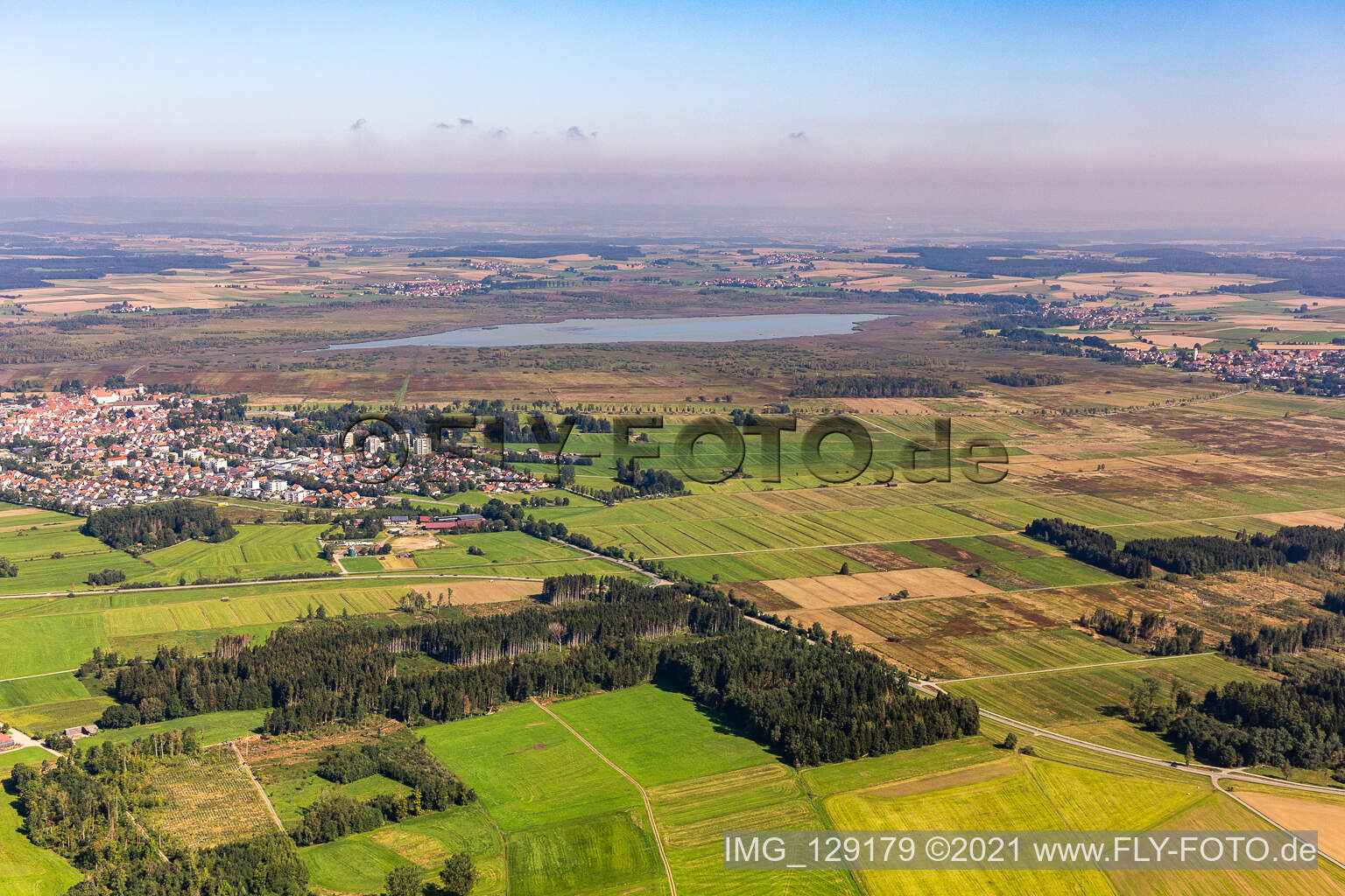 Luftbild von Federsee in Bad Buchau im Bundesland Baden-Württemberg, Deutschland
