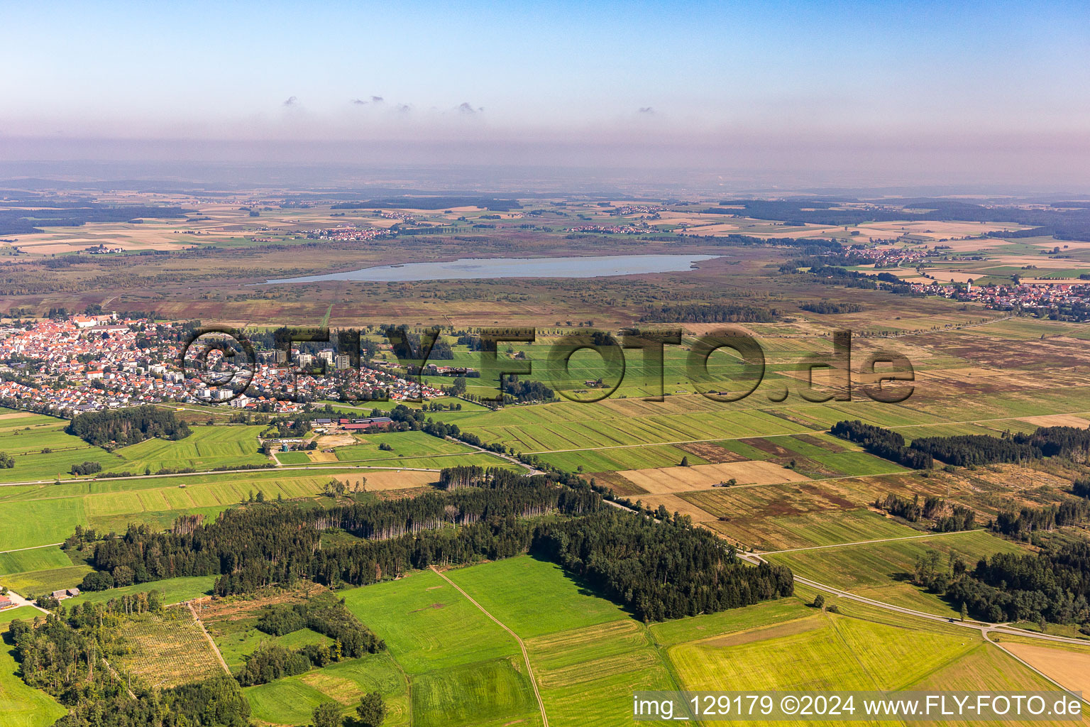 Luftbild von Federsee in Bad Buchau im Bundesland Baden-Württemberg, Deutschland