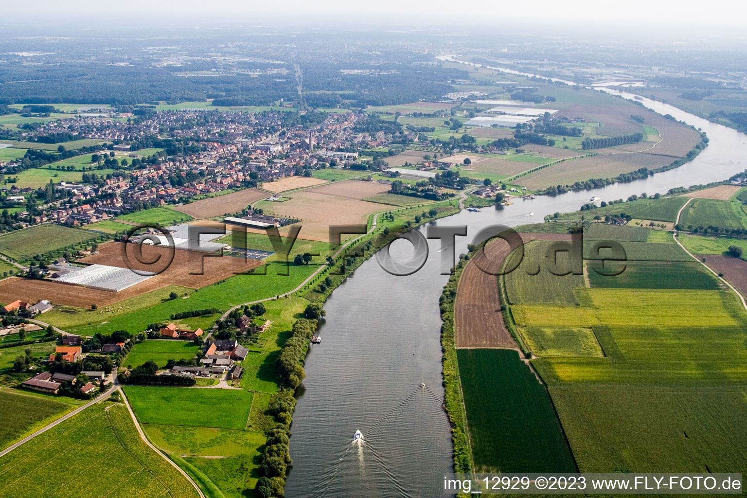 Schrägluftbild von Hasselt im Bundesland Limburg, Niederlande
