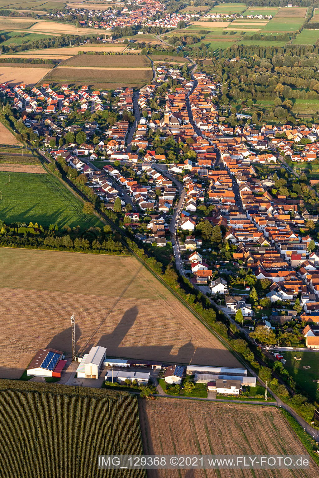 Drohnenaufname von Ortsteil Schaidt in Wörth am Rhein im Bundesland Rheinland-Pfalz, Deutschland