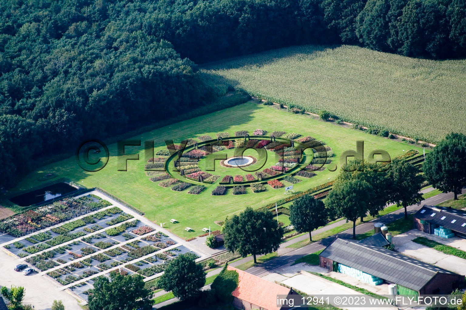 Luftaufnahme von Lottum im Bundesland Limburg, Niederlande