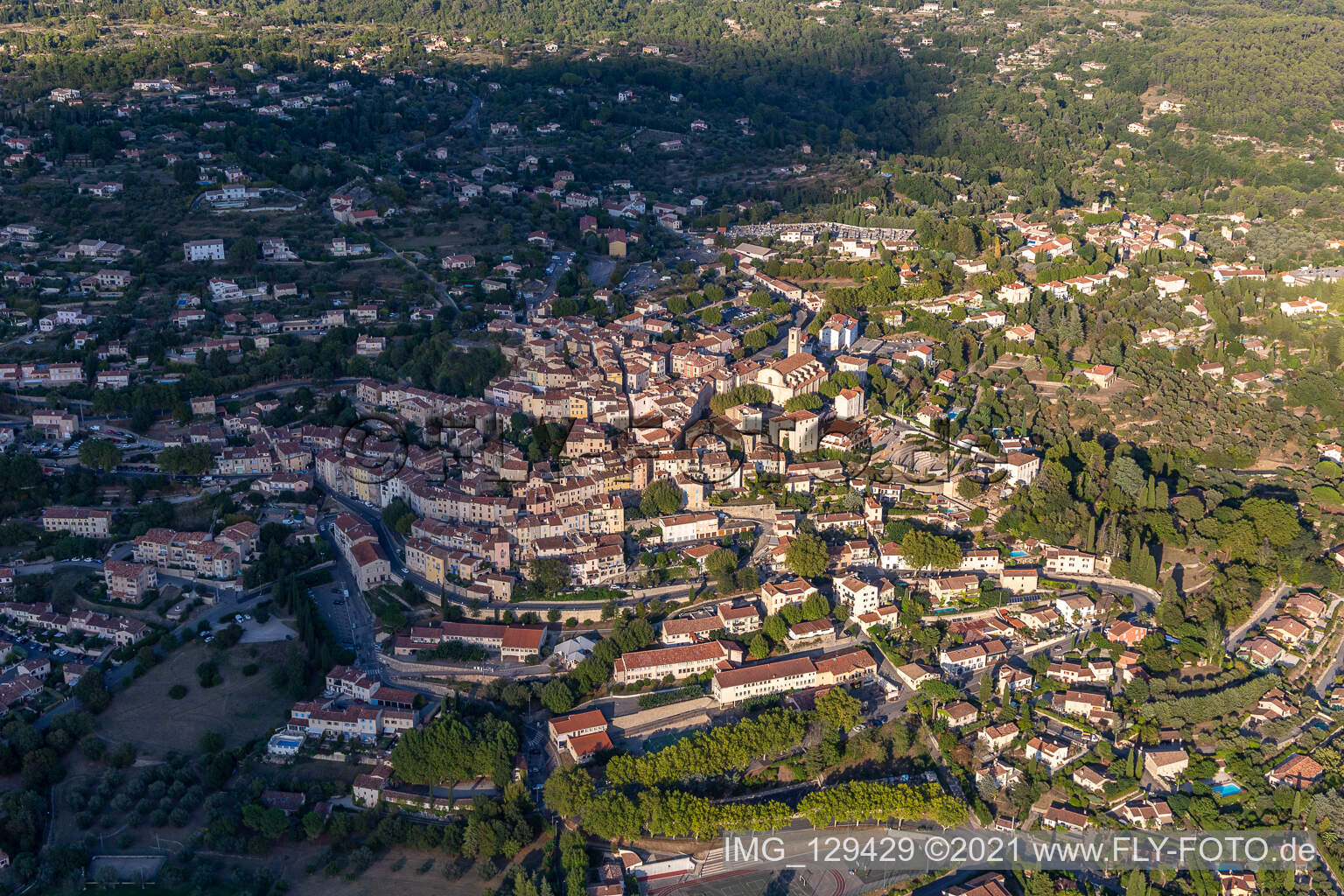 Luftaufnahme von Fayence im Bundesland Var, Frankreich